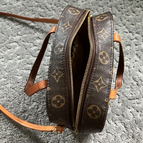 Louis Vuitton spontini square monogram crossbody bag - Picture 2 of 14